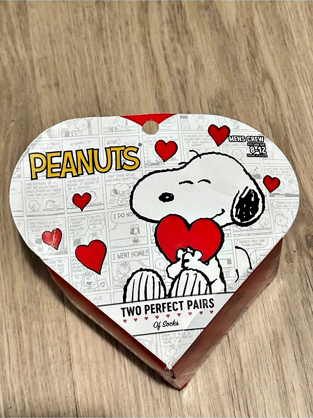 Peanuts Snoopy Valentine Two Perfect Pairs Crew Socks Red & White NWT
